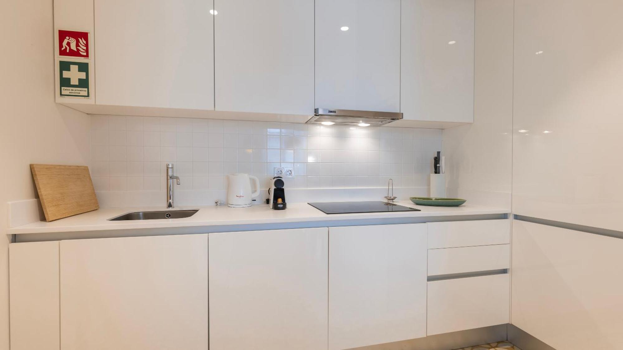 Downtown By The River Apartment By Lovelystay Lisbona Esterno foto